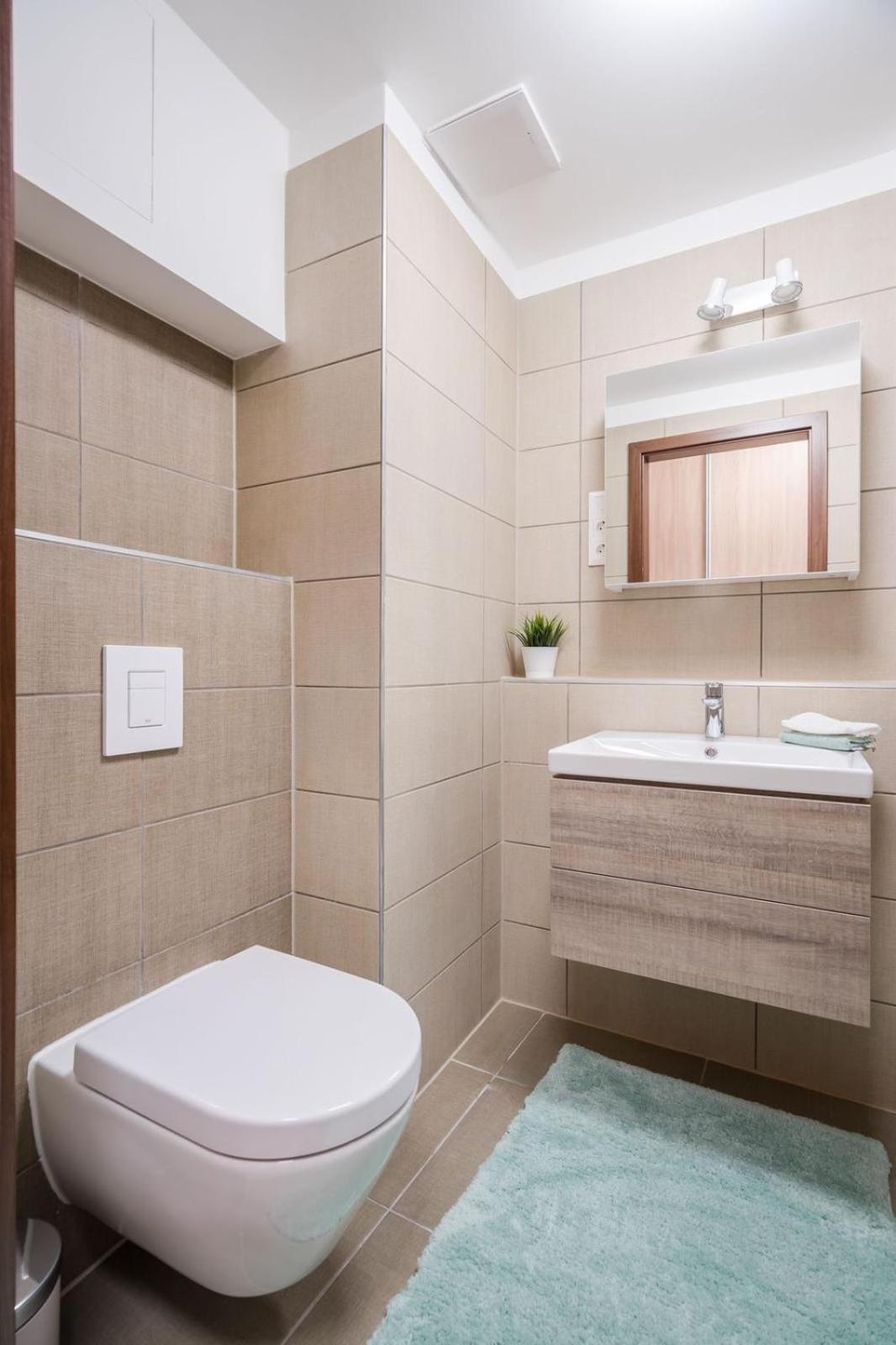 Comfort Court Apartment - Free Parking, Balcony Budapest Eksteriør billede